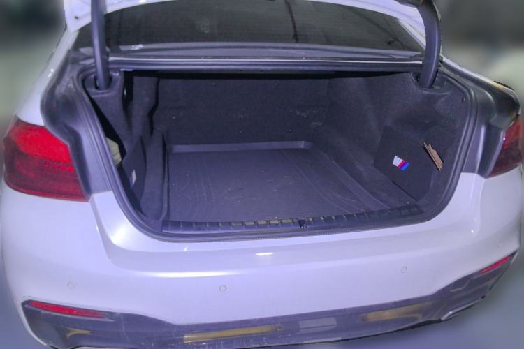 Used BMW 5 Series 2020 530Li Luxury Edition M Sport Package Trunk