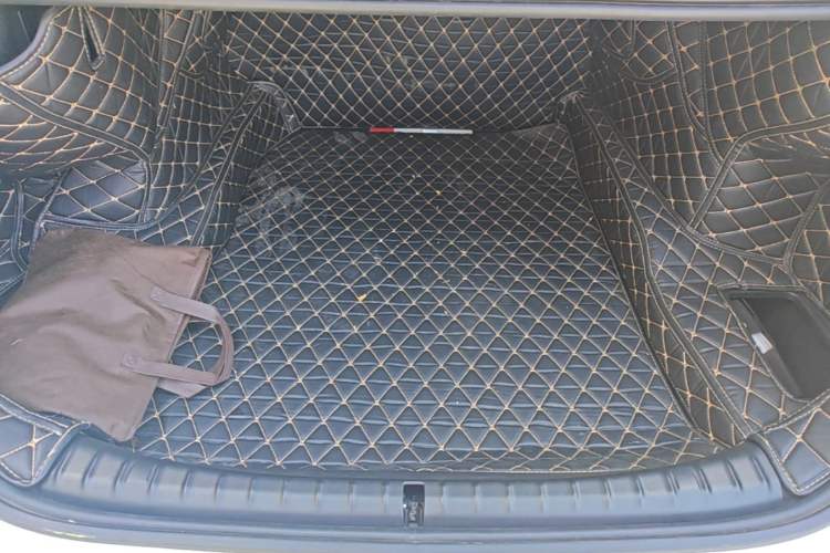 Used BMW 5 Series 2020 530Li Leading Model M Sport Package Trunk