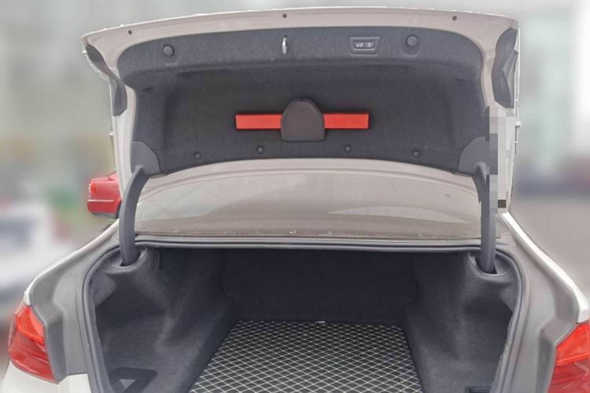 Used BMW 5 Series 2020 530Li Luxury Edition M Sport Package Trunk