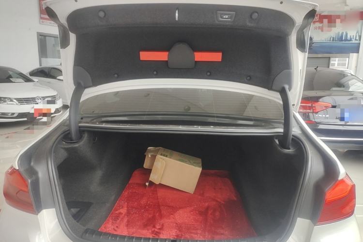 Used BMW 5 Series 2020 530Li Leading Edition Luxury Package Trunk