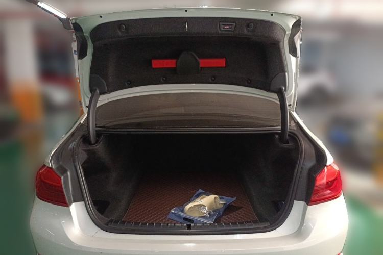 Used BMW 5 Series 2020 530Li Leading Edition Luxury Package Trunk