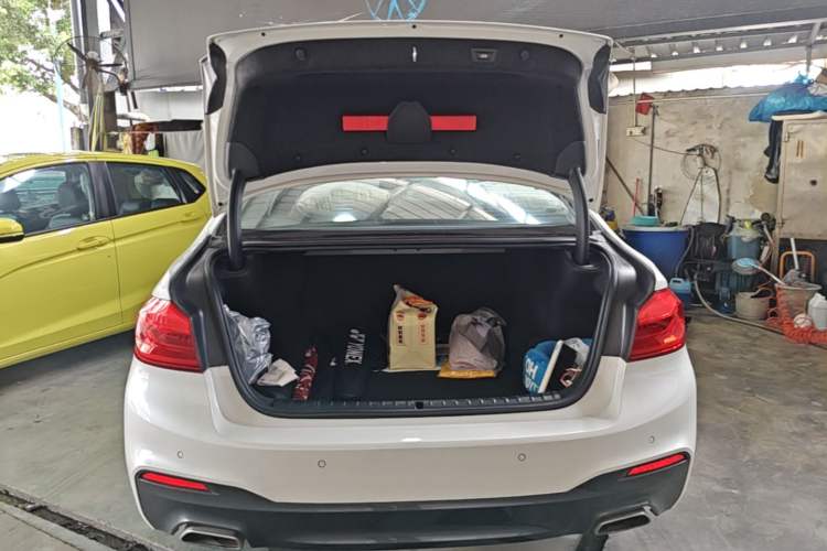 Used BMW 5 Series 2020 525Li M Sport Package Trunk
