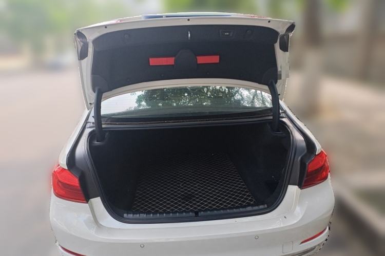 Used BMW 5 Series 2020 525Li Luxury Package Trunk