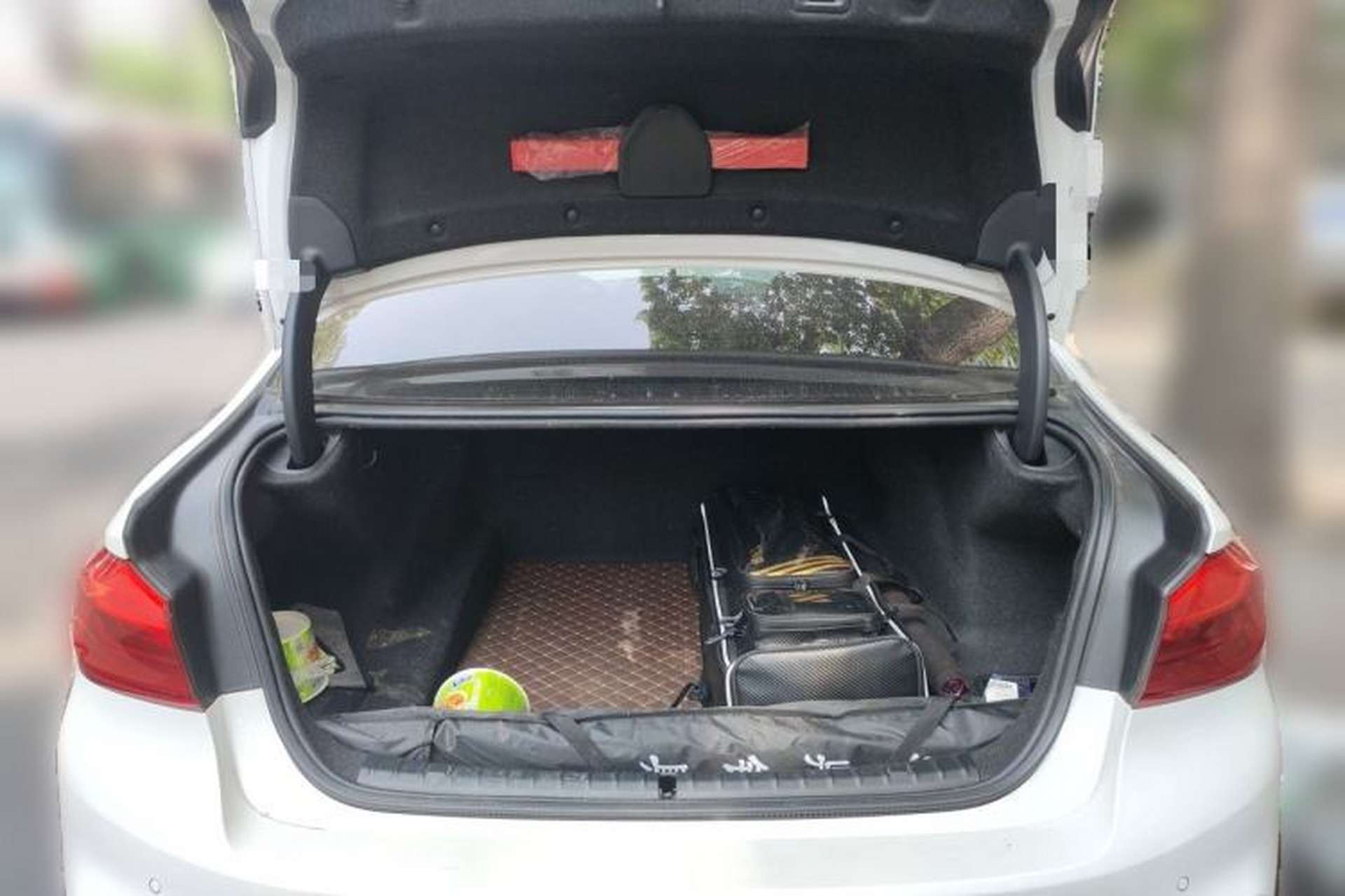 Used BMW 5 Series 2020 525Li M Sport Package Trunk