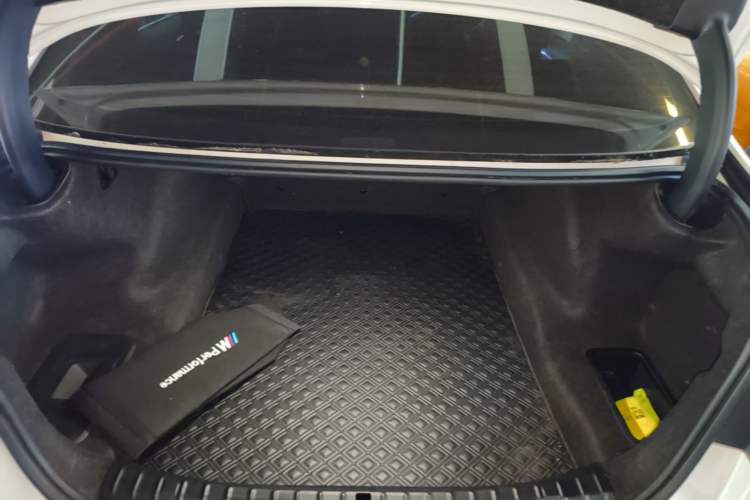Used BMW 5 Series 2020 530Li Leading Model M Sport Package Trunk