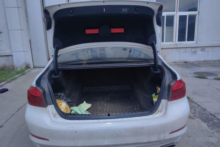 Used BMW 5 Series 2020 530Li Luxury Edition Premium Package Trunk