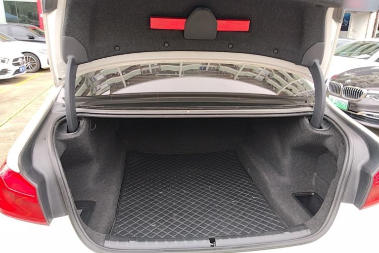 Used BMW 5 Series 2020 530Li Luxury Edition M Sport Package Trunk