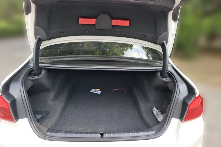Used BMW 5 Series 2020 525Li M Sport Package Trunk