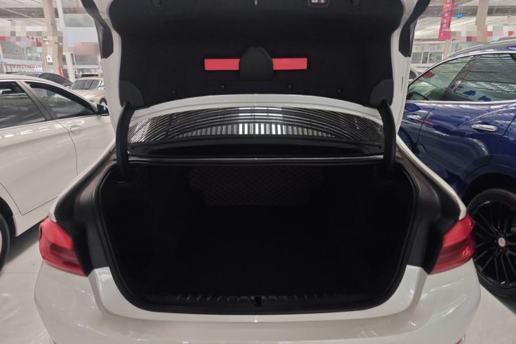 Used BMW 5 Series 2020 525Li Luxury Package Trunk