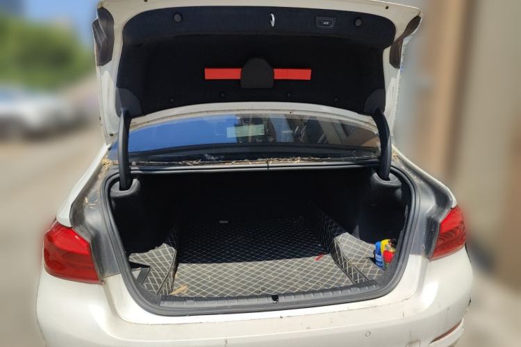 Used BMW 5 Series 2020 525Li Luxury Package Trunk