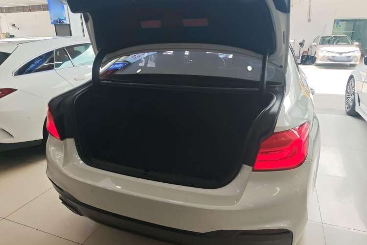 Used BMW 5 Series 2020 525Li M Sport Package Trunk