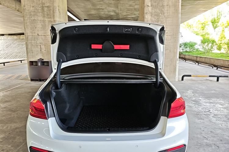 Used BMW 5 Series 2020 525Li M Sport Package Trunk