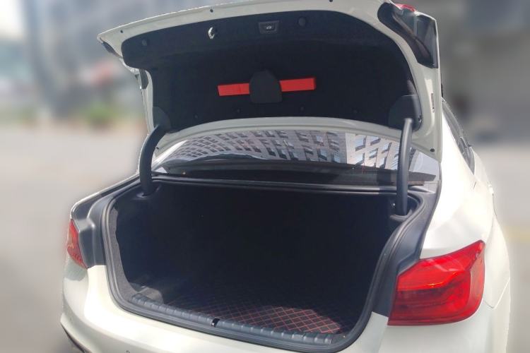 Used BMW 5 Series 2020 530Li Leading Model M Sport Package Trunk
