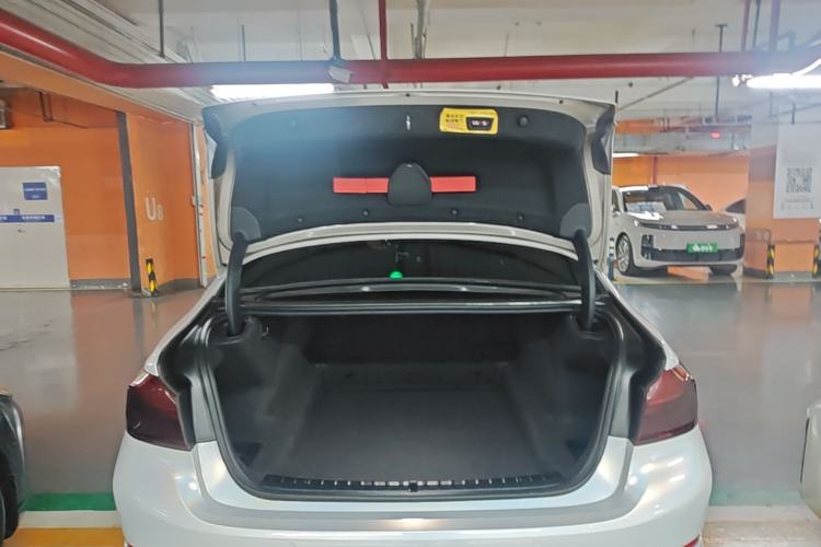 Used BMW 5 Series 2020 525Li Luxury Package Trunk