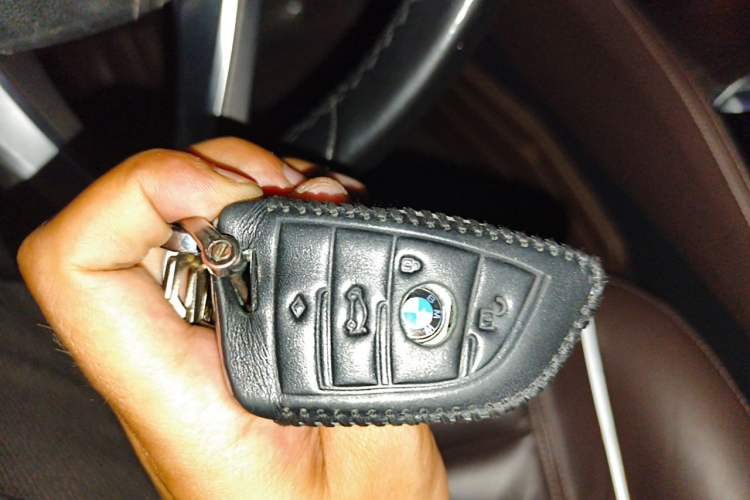 Used BMW 5 Series 2020 530Li Leading Edition Luxury Package Vehicle Key