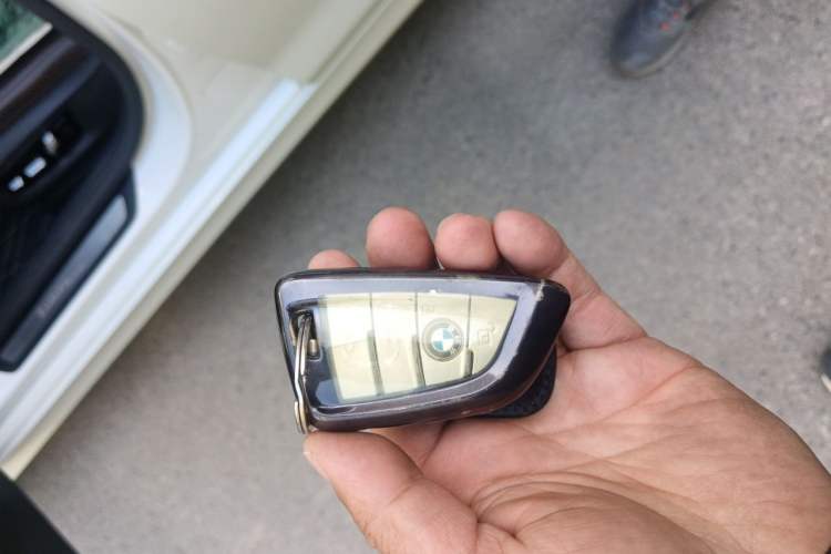 Used BMW 5 Series 2020 530Li Luxury Edition Premium Package Vehicle Key