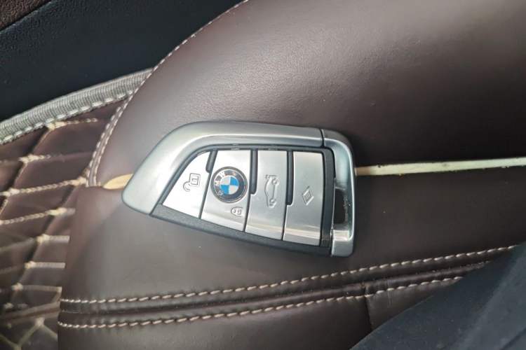 Used BMW 5 Series 2020 530Li Leading Edition Luxury Package Vehicle Key