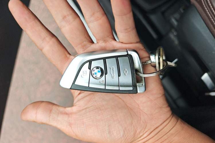 Used BMW 5 Series 2020 530Li Leading Edition Luxury Package Vehicle Key
