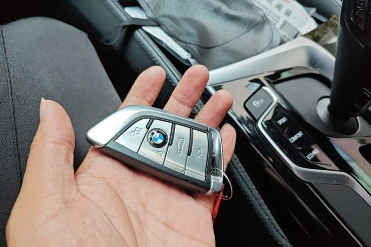 Used BMW 5 Series 2020 530Li Leading Model M Sport Package Vehicle Key
