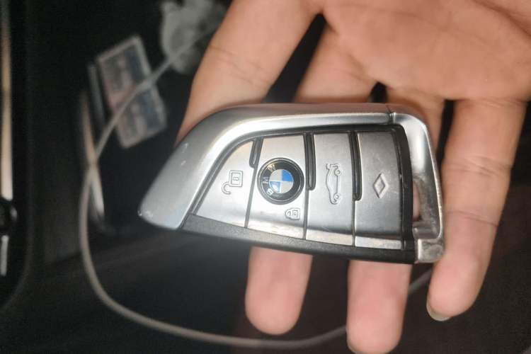Used BMW 5 Series 2020 530Li Leading Edition Luxury Package Vehicle Key