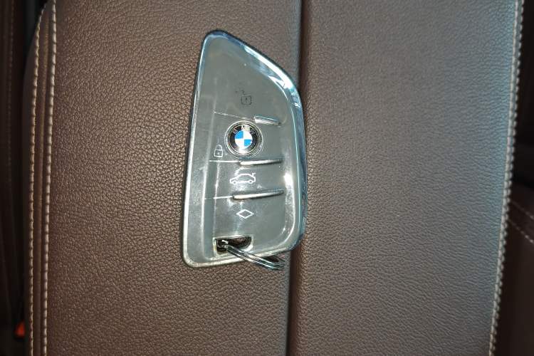 Used BMW 5 Series 2020 525Li M Sport Package Vehicle Key