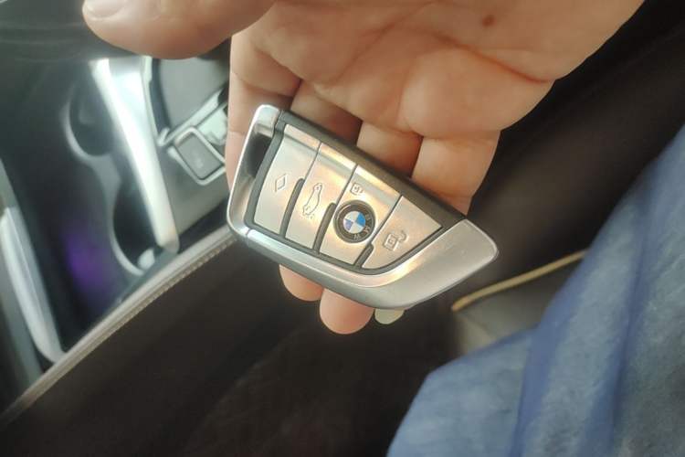 Used BMW 5 Series 2020 530Li Leading Edition Luxury Package Vehicle Key