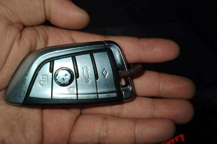 Used BMW 5 Series 2020 530Li Luxury Edition Premium Package Vehicle Key