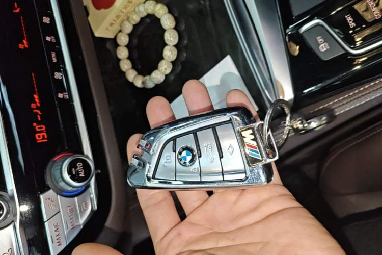 Used BMW 5 Series 2020 525Li M Sport Package Vehicle Key