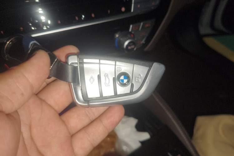 Used BMW 5 Series 2020 525Li Luxury Package Vehicle Key
