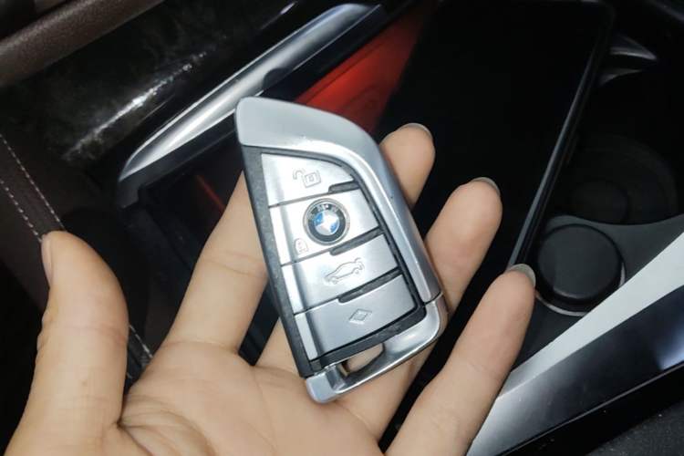 Used BMW 5 Series 2020 525Li M Sport Package Vehicle Key
