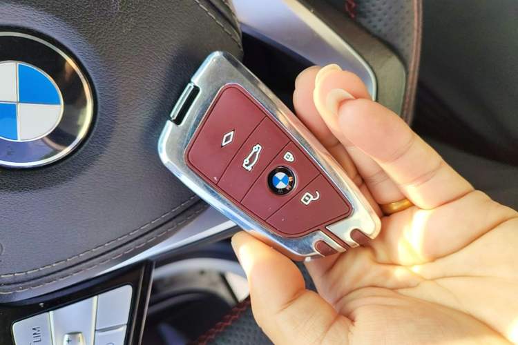 Used BMW 5 Series 2020 530Li xDrive Luxury Package Vehicle Key
