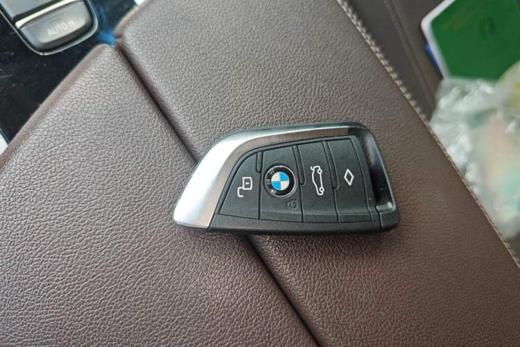 Used BMW 5 Series 2020 525Li Luxury Package Vehicle Key