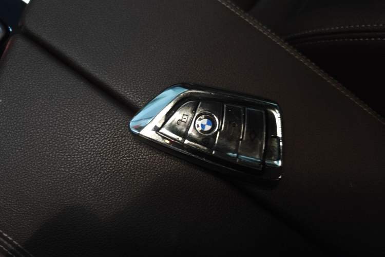 Used BMW 5 Series 2020 525Li M Sport Package Vehicle Key