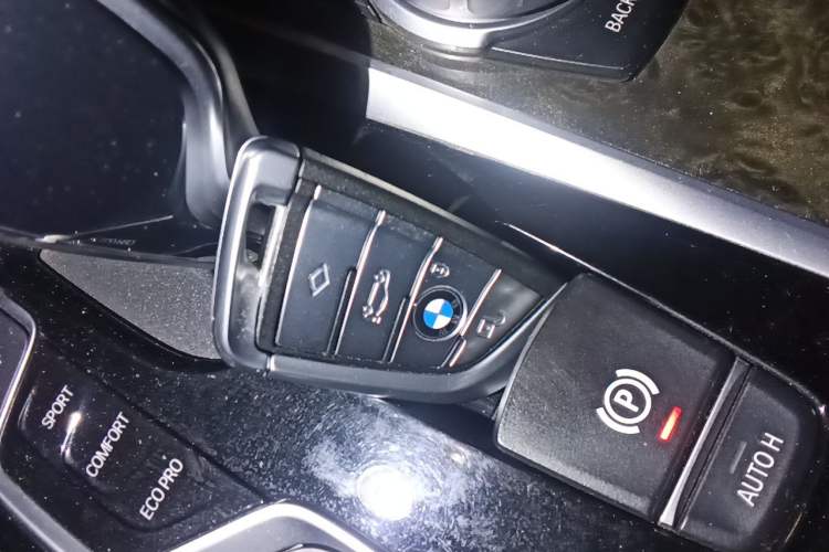 Used BMW 5 Series 2020 525Li M Sport Package Vehicle Key