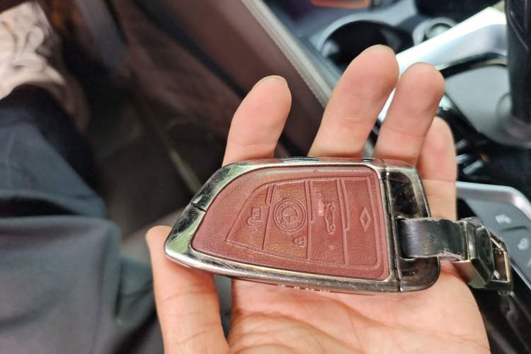 Used BMW 5 Series 2020 525Li M Sport Package Vehicle Key
