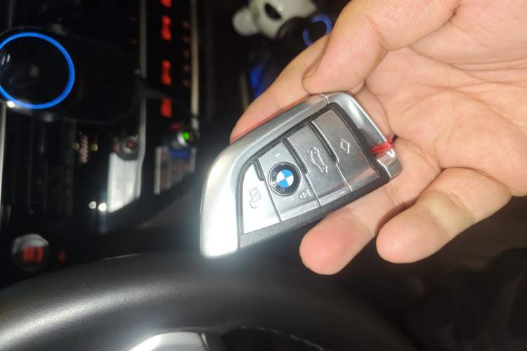 Used BMW 5 Series 2020 525Li M Sport Package Vehicle Key