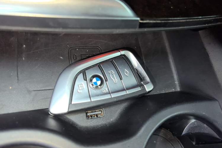 Used BMW 5 Series 2020 525Li Luxury Package Vehicle Key
