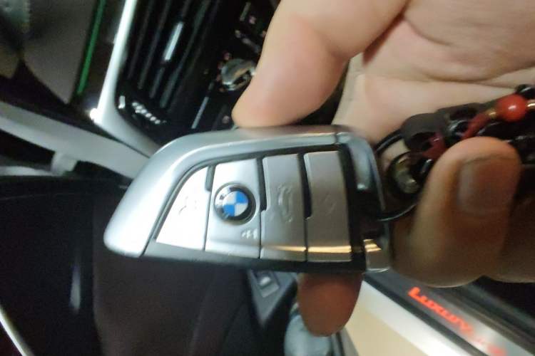Used BMW 5 Series 2020 525Li Luxury Package Vehicle Key