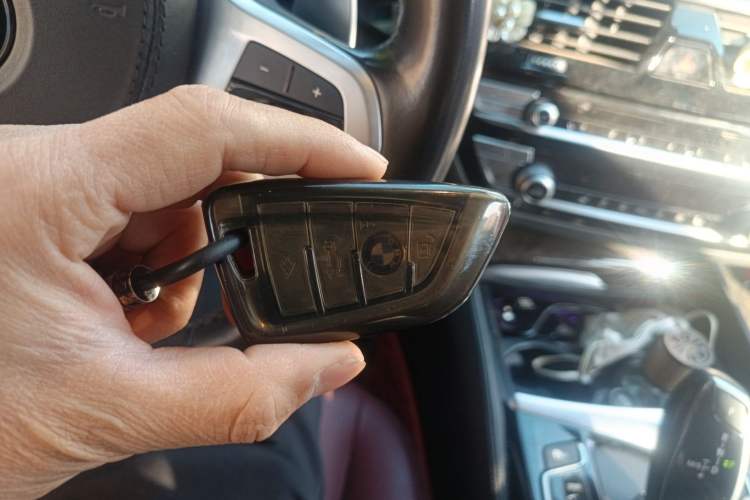Used BMW 5 Series 2020 530Li Leading Model M Sport Package Vehicle Key