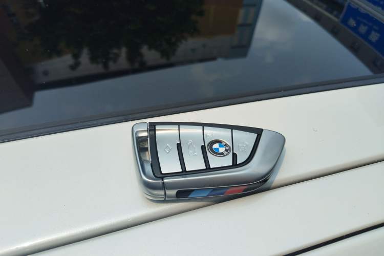 Used BMW 5 Series 2020 530Li Leading Model M Sport Package Vehicle Key