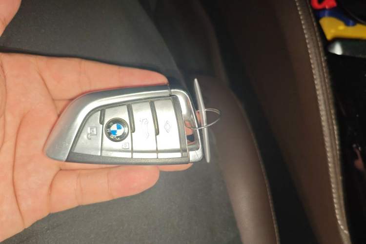 Used BMW 5 Series 2020 525Li Luxury Package Vehicle Key