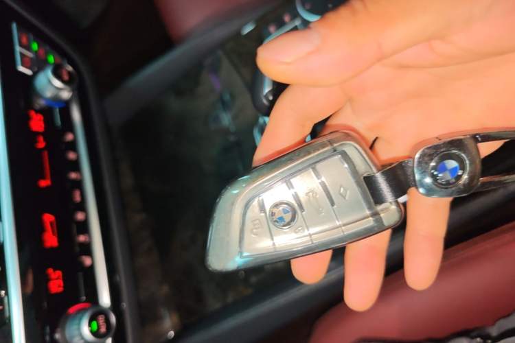 Used BMW 5 Series 2020 530Li Leading Model M Sport Package Vehicle Key