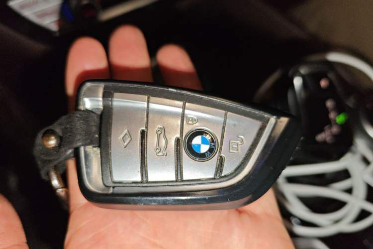 Used BMW 5 Series 2020 525Li M Sport Package Vehicle Key