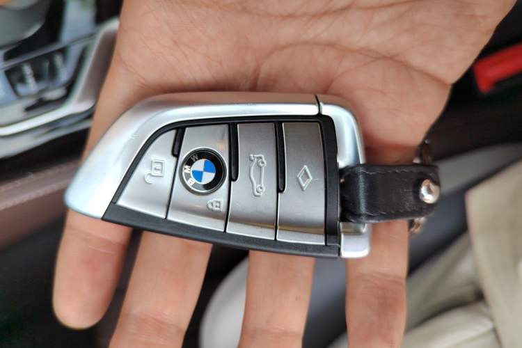 Used BMW 5 Series 2020 525Li Luxury Package Vehicle Key