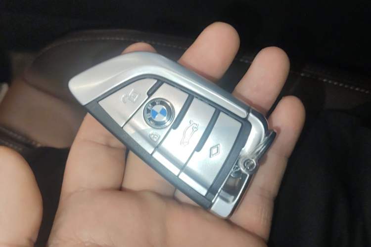 Used BMW 5 Series 2020 525Li Luxury Package Vehicle Key