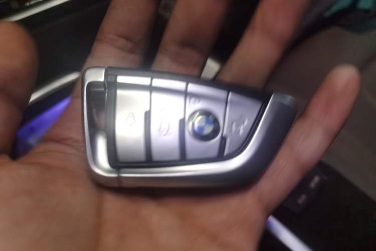 Used BMW 5 Series 2020 525Li Luxury Package Vehicle Key