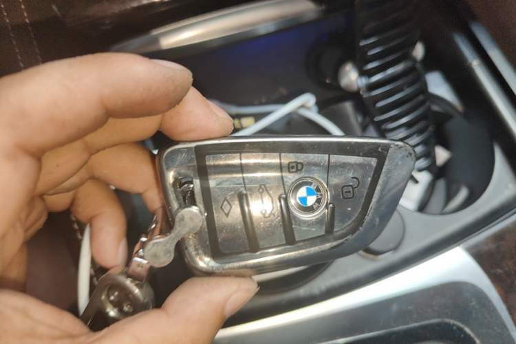 Used BMW 5 Series 2020 525Li Luxury Package Vehicle Key