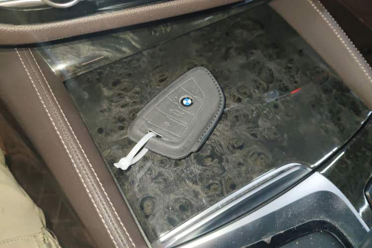 Used BMW 5 Series 2020 525Li M Sport Package Vehicle Key