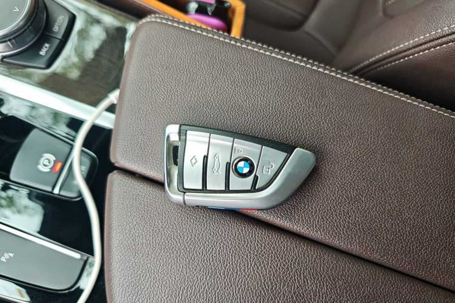 Used BMW 5 Series 2020 525Li M Sport Package Vehicle Key