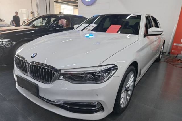 Ojetý BMW 5 Series 2020 530Li Leading Edition Luxury Package